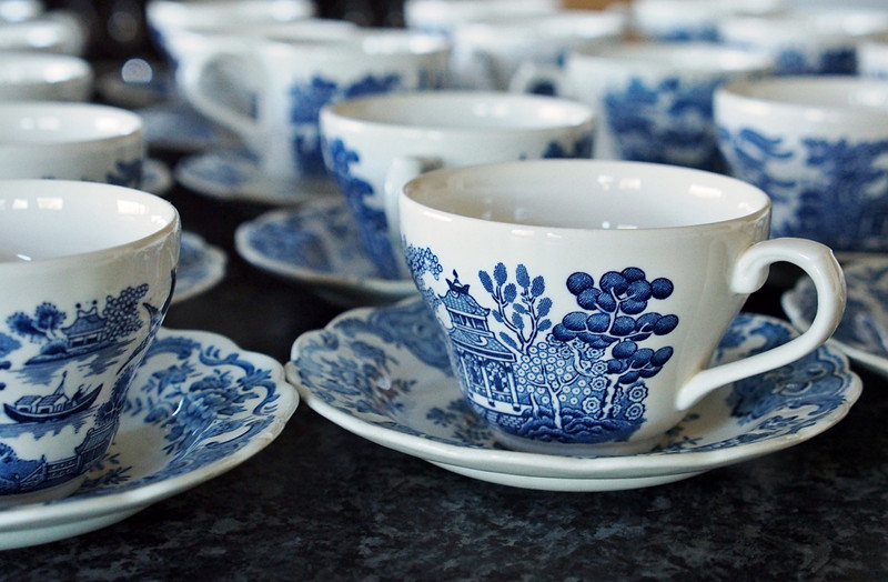 1669200754520150.jpg 日本進(jìn)口瓷器報(bào)關(guān).jpg